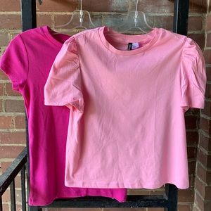Two pink t-shirts // Size small
